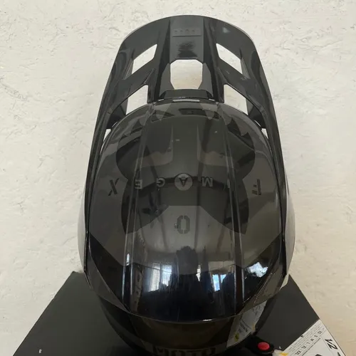Fox V2 Racing Helmets - Size M