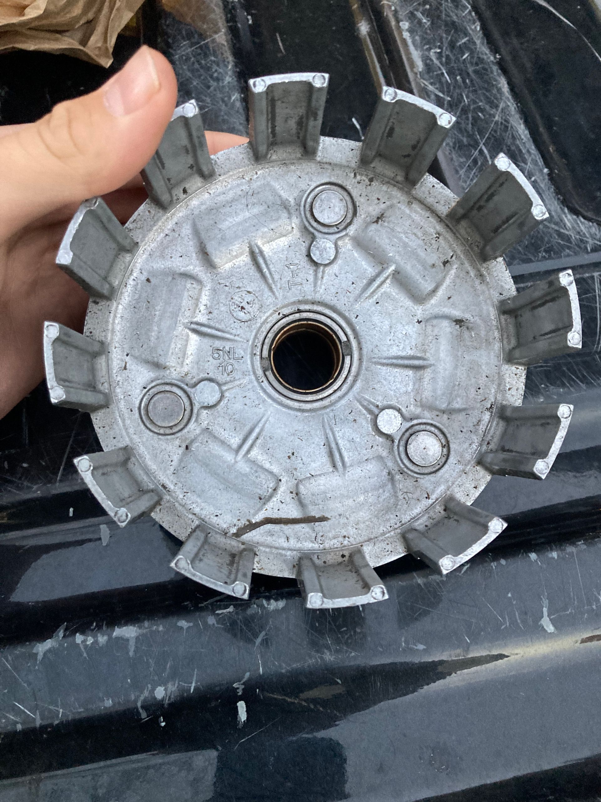 2004 WR 250 Clutch basket