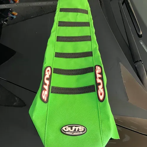 Seat cover Guts