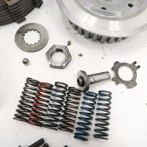 Yamaha YZ450F - Stock Clutch Kit Plates Springs Bolts Hub Rod - 2020 YZ450 OEM