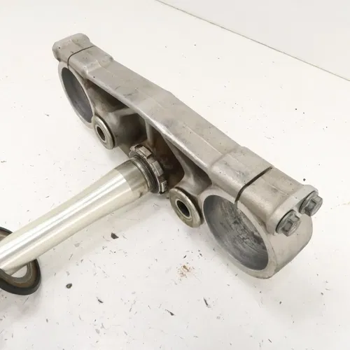 Honda CRF250R - Stock Triple Tree Fork Clamps Stem Bearings - 2006 CRF 250 OEM
