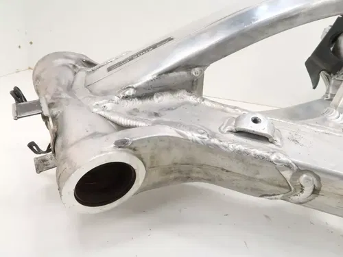 Honda CRF450R - Stock Main Frame Chassis W/ TTL. - 2002 CRF 450 OEM