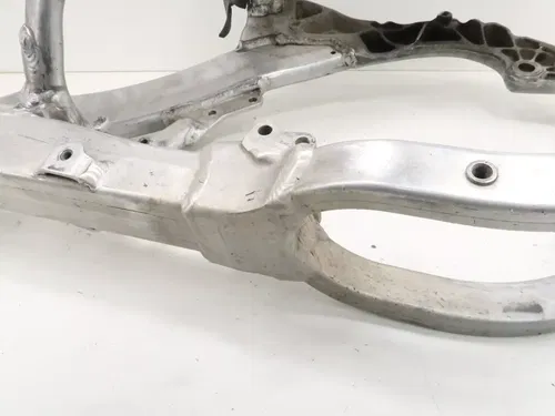 Honda CRF450R - Stock Main Frame Chassis W/ TTL. - 2002 CRF 450 OEM