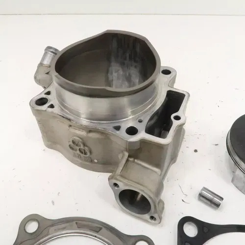 Honda CRF450R - Stock Cylinder w/ Piston - SCORED WALLS - 2015 CRF 450 OEM
