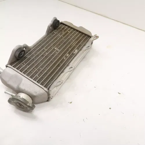Yamaha YZ250F - Right Fill Side Radiator w/ Cap - 2001 YZ 250F OEM