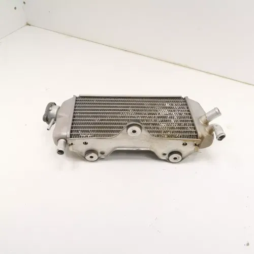 Yamaha YZ250F - Right Fill Side Radiator w/ Cap - 2001 YZ 250F OEM