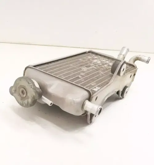 Yamaha YZ250F - Right Fill Side Radiator w/ Cap - 2001 YZ 250F OEM