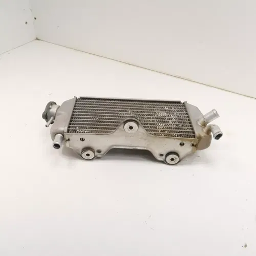 Yamaha YZ250F - Right Fill Side Radiator w/ Cap - 2001 YZ 250F OEM