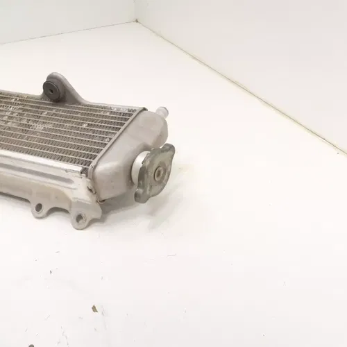 Yamaha YZ250F - Right Fill Side Radiator w/ Cap - 2001 YZ 250F OEM