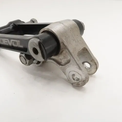 Yamaha YZ450F - Stock Linkage Knuckle w/ DEVOL Lowering Link - 2019 YZ450 OEM