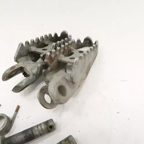 Suzuki DRZ400S - Stock Foot Peg Set Pegs - 2006 DRZ 400 OEM