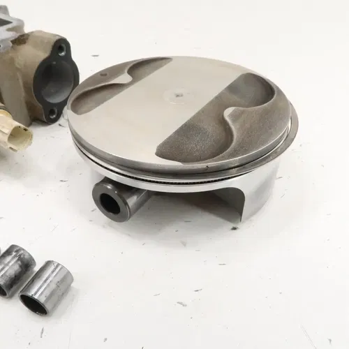 Kawasaki KX450F - Stock Cylinder Top End w/ Piston - Good Bore - 2014 KX 450 OEM