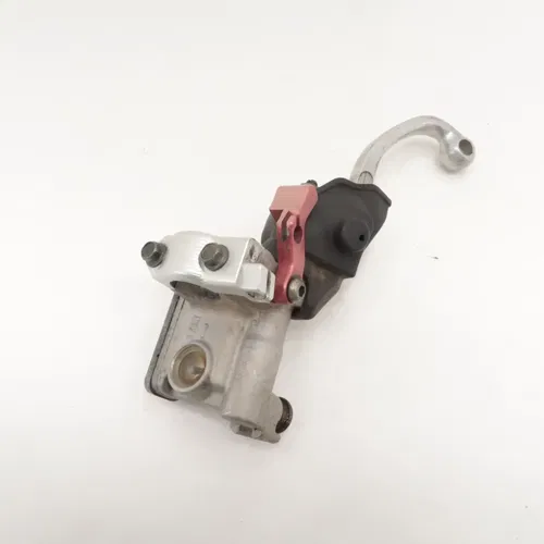Yamaha WR400 - Front Brake Master Cylinder w/ Lever - 2000 WR 400