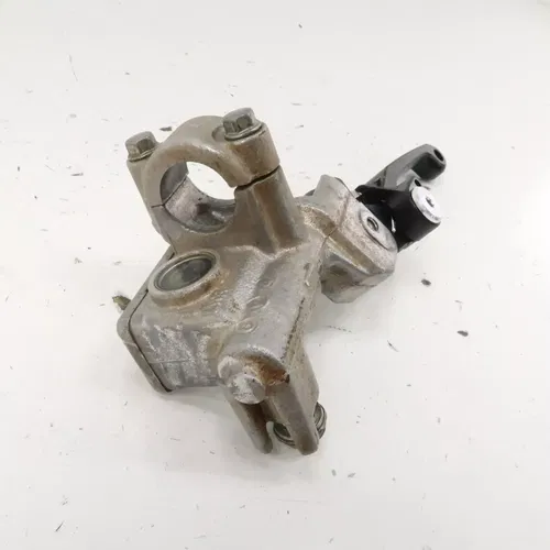 Kawasaki KX450F - Stock Front Brake Master Cylinder 43015-0695 - 2017 KX450 OEM