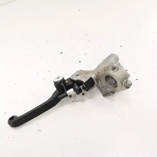 Kawasaki KX450F - Stock Front Brake Master Cylinder 43015-0695 - 2017 KX450 OEM
