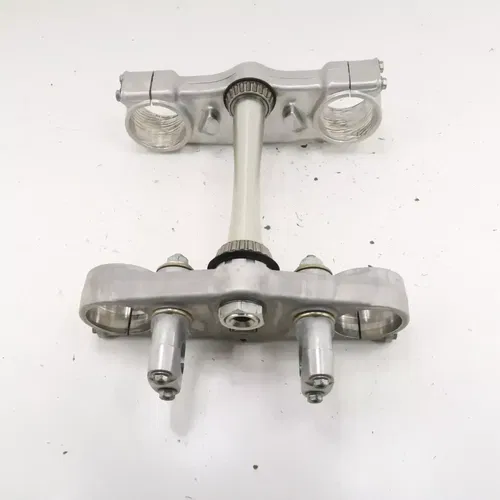 Honda CRF450R - Stock Triple Tree Clamps w/ Handlebar Mounts Set - 2004 OEM