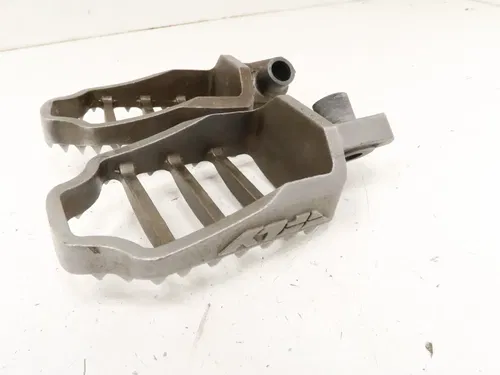 Suzuki RMZ450 - Fly Racing Wide Foot Peg Set Pegs Springs - 2019 RM-Z 450