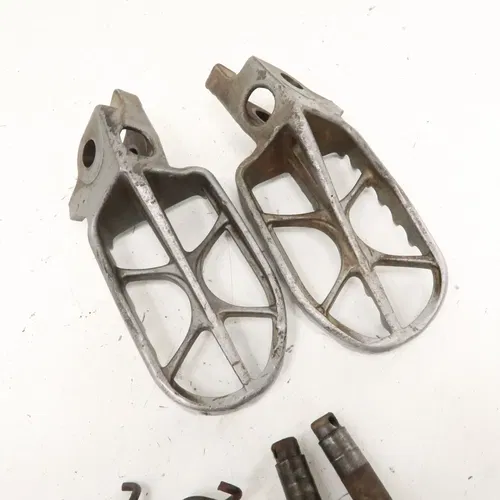 Honda CRF450R - Stock Foot Peg Pegs Set - 2013 CRF 450 OEM