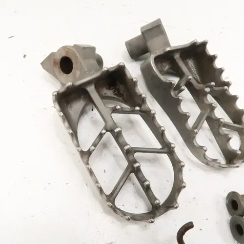 Yamaha YZ250F - Stock Foot Peg Set Pegs w/ Springs - 2006 YZ 250F OEM