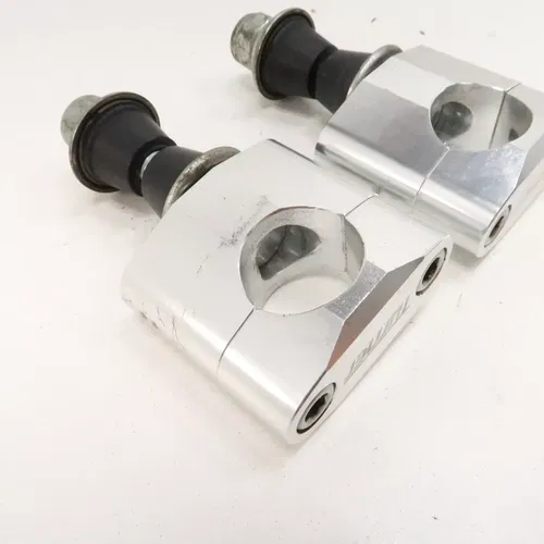 Honda CRF450R - Turner Billet Polished 1 1/8" Handlebar Clamps - 2008 CRF 450