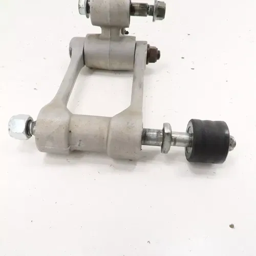 Suzuki RMZ250 - Stock Rear Shock Linkage Link Knuckle Pull - 2018 RM-Z 250 OEM