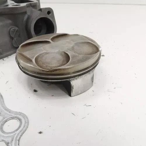 Honda CRF250R - Stock Cylinder w/ Piston - SEE DESCRIPTION - 2004 CRF 250R OEM