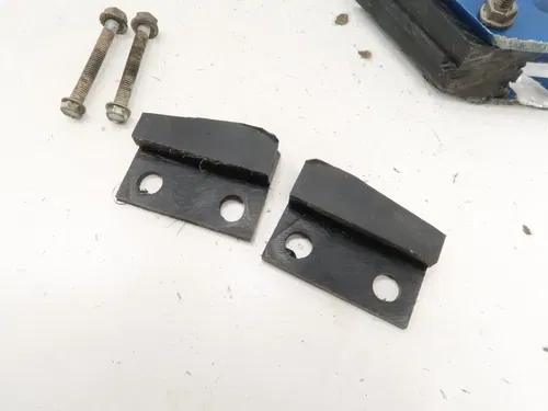 Suzuki DRZ 400 - FREDETTE RACING BILLET BLUE REAR CHAIN GUIDE - 2005 DR-Z 400S