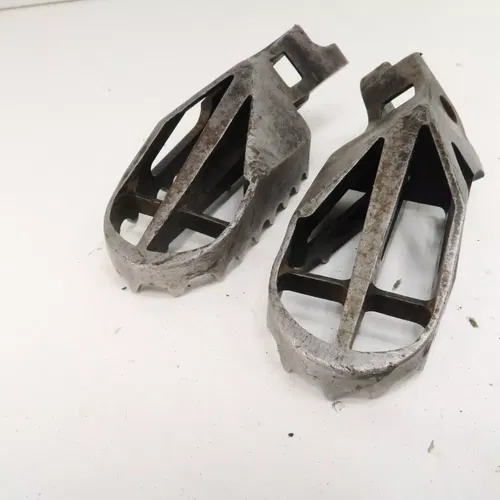 Kawasaki KLX450R - Stock Foot Pegs Set Footpegs - 2009 KLX 450 OEM