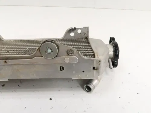 Suzuki DRZ400 - Stock Right Side Radiator w/ Cap Lid - 2003 DRZ 400 OEM