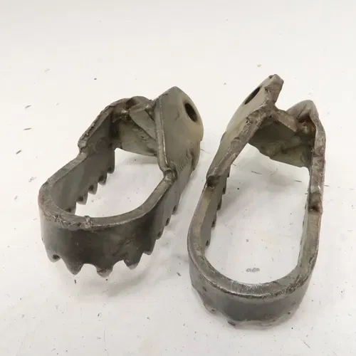 Suzuki DRZ 400 - Stock Foot Pegs Set - 2005 DR-Z 400S OEM
