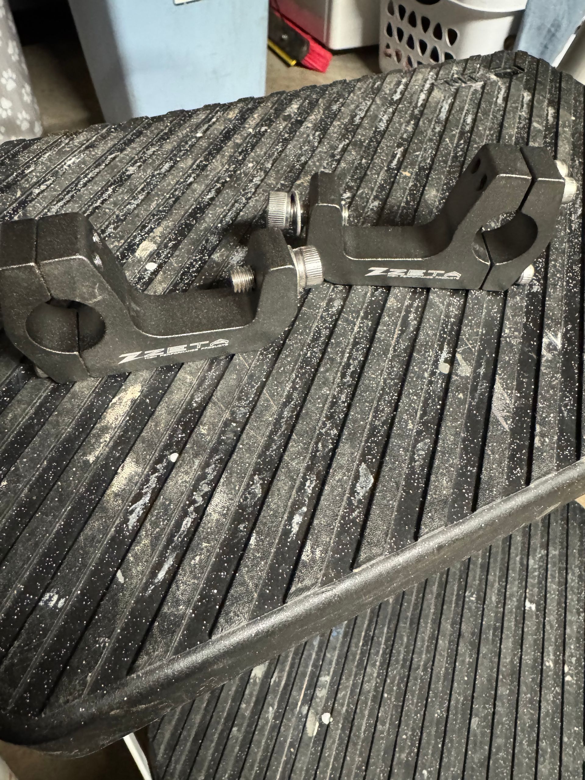 Zeta 1 Hand Guard Mounts 