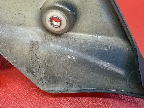 2007 HONDA ELITE 80 RIGHT PILON STEP COVER 50621-GE1-670ZG CH80 STOCK OEM 85-07