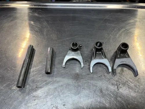1994 Suzuki RMX250 RMX 250 Shift Forks And Legs