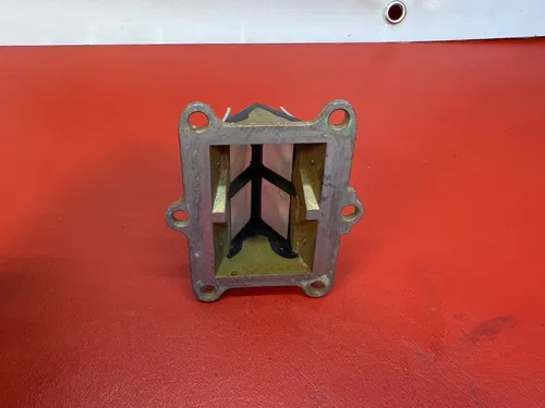 1991 HONDA CR250 CR250R ORIGINAL OEM INTAKE REEDS CAGE Reed Block
