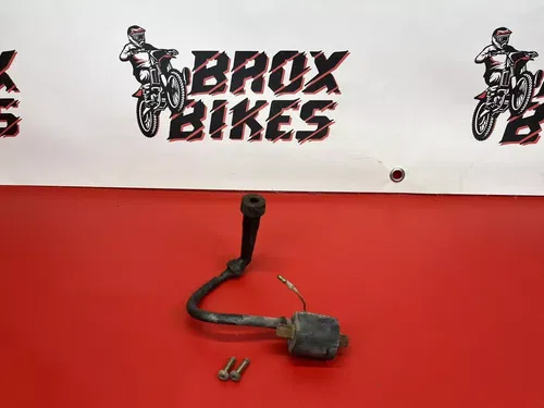 1986 85-00 Yamaha XT350 XT 350 Ignition Coil And Spark Plug Boot