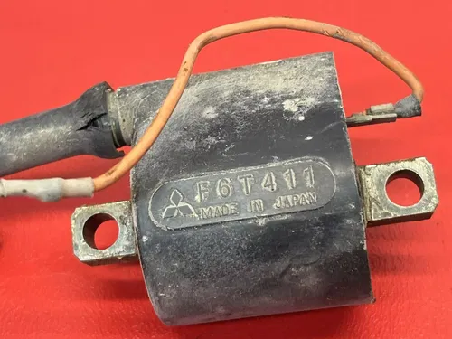 1986 85-00 Yamaha XT350 XT 350 Ignition Coil And Spark Plug Boot