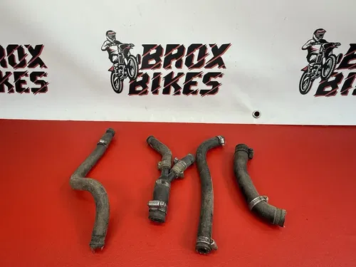 1984 Honda CR250R CR 250 CR250 250R Radiator Hoses Hose Joint