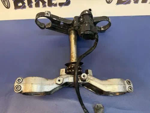 1998 - 1999 Yamaha R1 YZF 1000 Triple Tree Steering Stem Fork Clamp Upper Lower