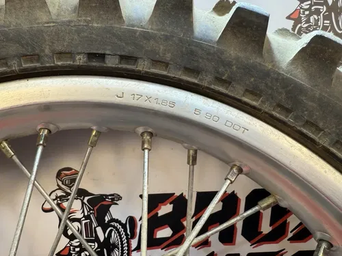 1991 Honda XR200R XR200 XR 200R 200 D.I.D OEM Rear Wheel Rim Hub
