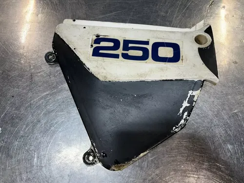 1985 Yamaha YZ250 YZ 250 Air Cleaner Side Cover Cap Plastic Airbox