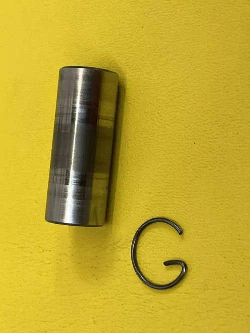1982 1983 Yamaha YZ100 YZ 100 Piston Wrist Pin