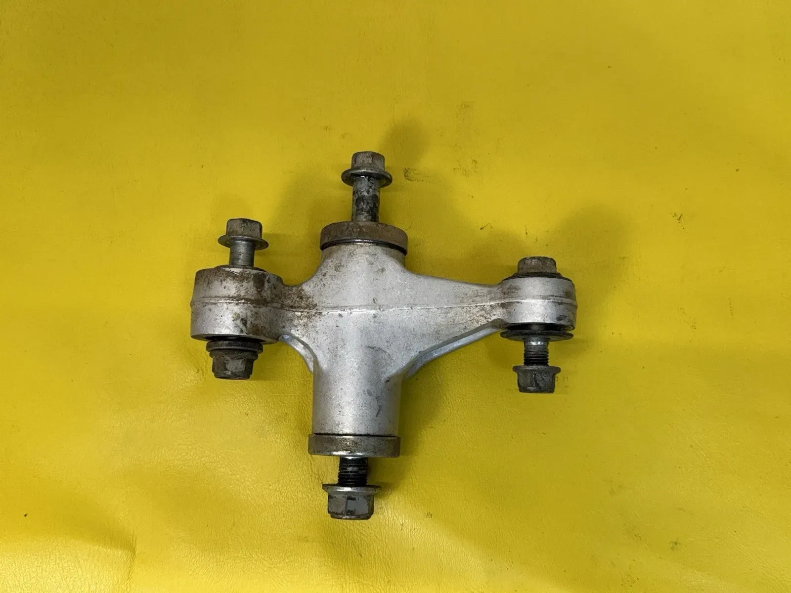 1983 Suzuki RM80 RM 80 Rear Suspension Cushion Lever