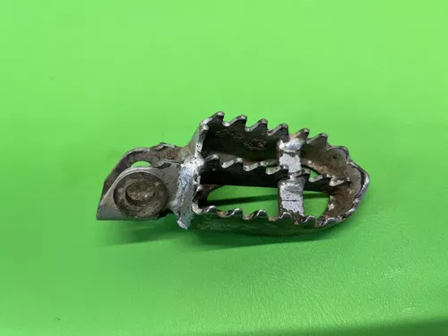 2002 Kawasaki KX65 KX 65 Suzuki RM65 Foot Pegs Rest