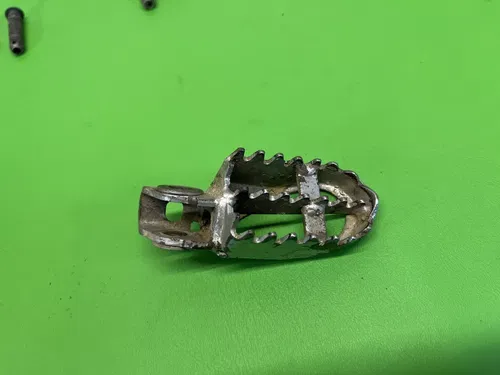 2002 Kawasaki KX65 KX 65 Suzuki RM65 Foot Pegs Rest