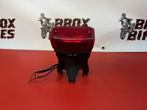2007 87-07 Honda Elite 80 CH80 Tail Light Assembly CH Bracket
