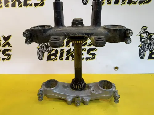 1990 Suzuki DR350 DR 350 DR350ES Steering Stem Triple Tree Triple Clamp