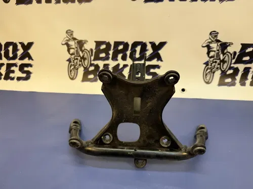 1998-99 Yamaha YZF R1 Upper Fairing Mirror Stay Bracket 4XV-28356-00-00 OEM