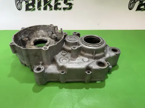 2000 Kawasaki KDX200 KDX 200 LS Left Side Engine Crankcase Case Half