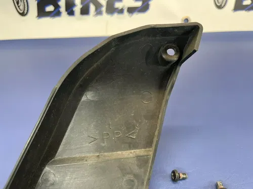 2001 2002 2003 2004 2005 01-05 Yamaha FZ1 Fazer Gen 1 Left Intake Cover