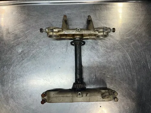 1981 Suzuki RM125 RM 125 Triple Tree Steering Stem Clamps